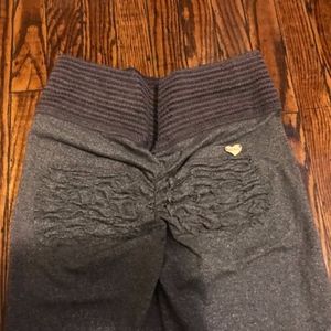 Brand New Cute Booty Lounge Super Active leggings